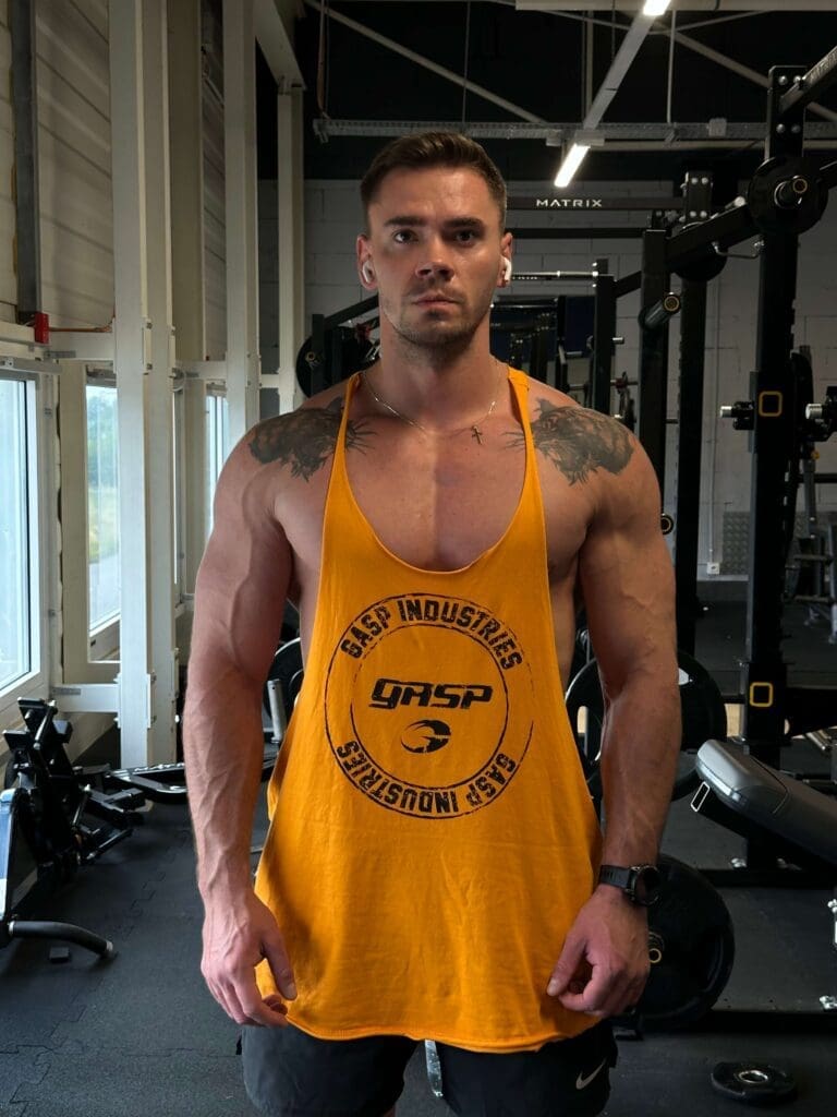 Trener personalny Wrocław – Marcin Czarnecki podczas treningu